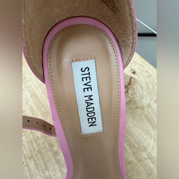 Steve Madden Tiaa Block Heeled Sandal Ankle Strap Pink Patent Leather 9.5 NWOT - Picture 9 of 9